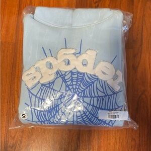 Brand New
Amazing Price negotiable as well
Size Small